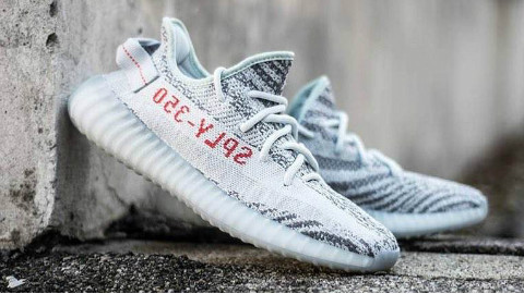 阿迪达斯侃爷椰子鞋新配色yeezy350v2冰蓝椰子开箱测评蓝斑马真假对比鉴定知识